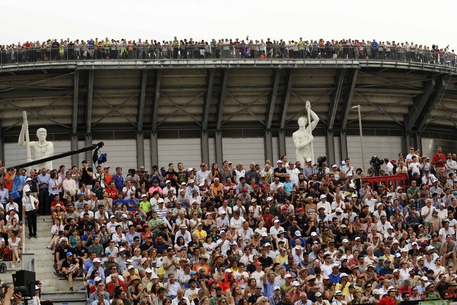 La folla al Foro Italico tutta per Fabio Fognini. Tedeschi
